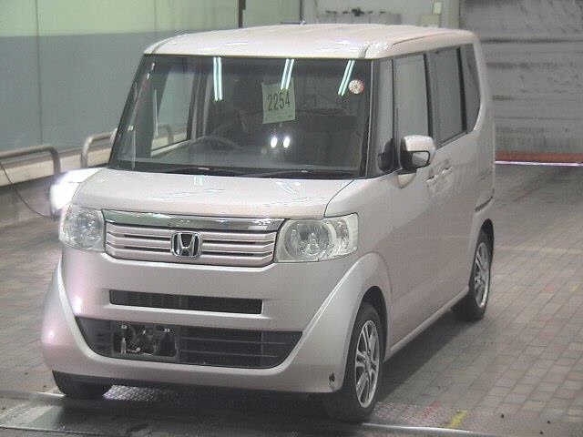 HONDA N-BOX