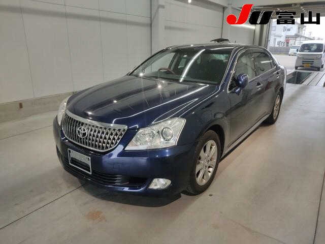 TOYOTA CROWN MAJESTA