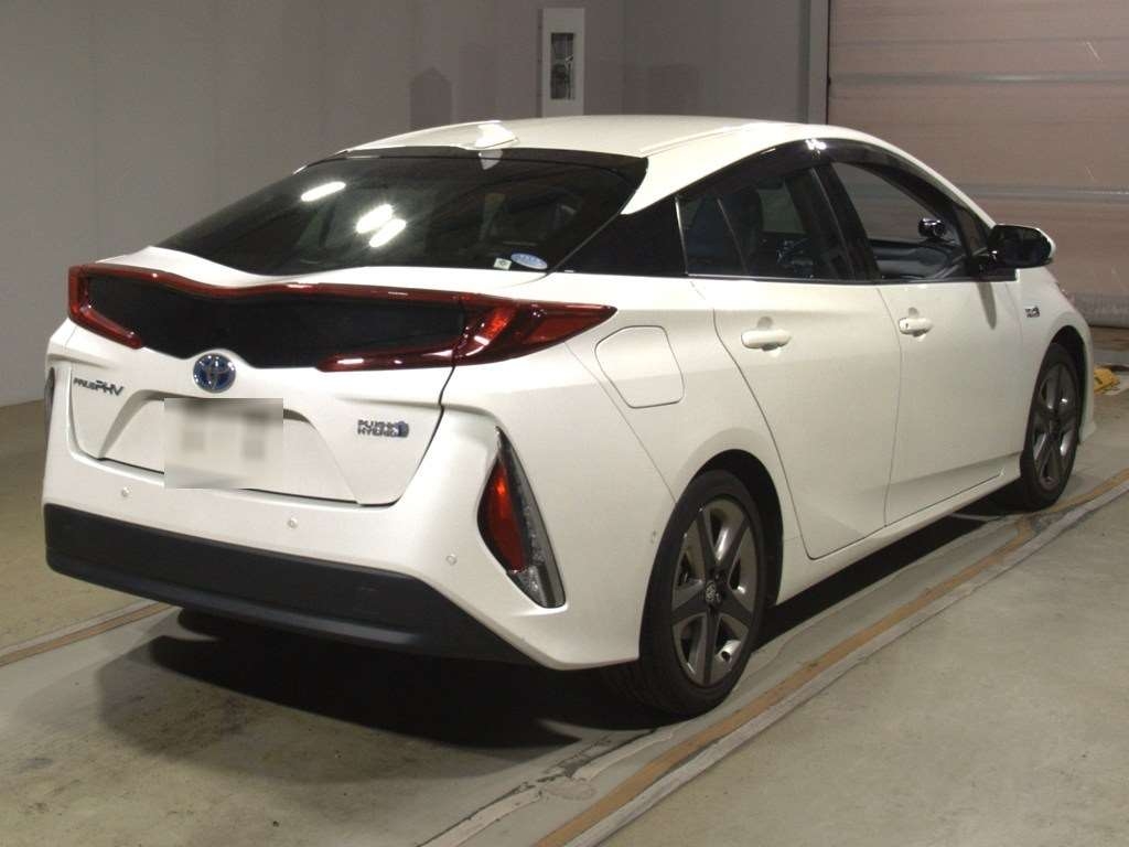 TOYOTA PRIUS PHV