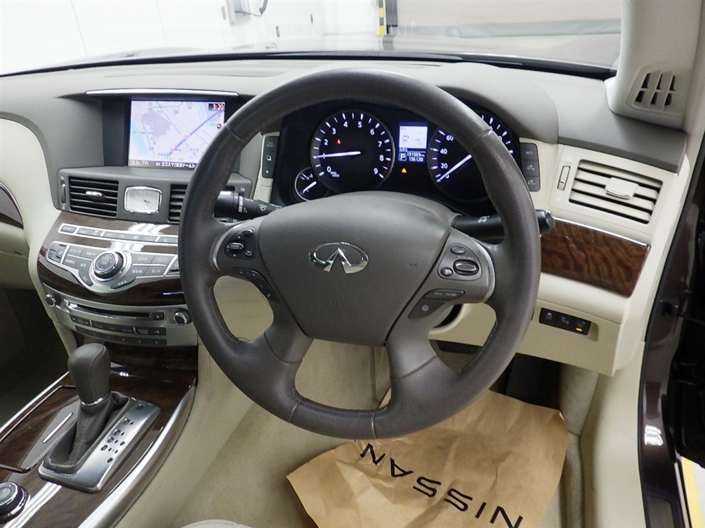 NISSAN FUGA