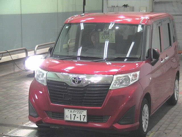 TOYOTA ROOMY