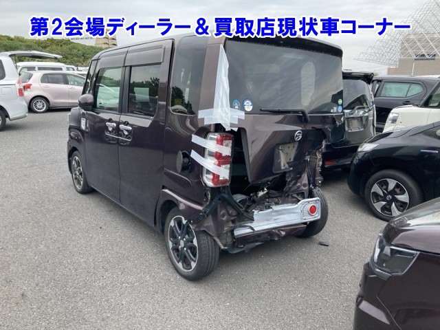 DAIHATSU WAKE