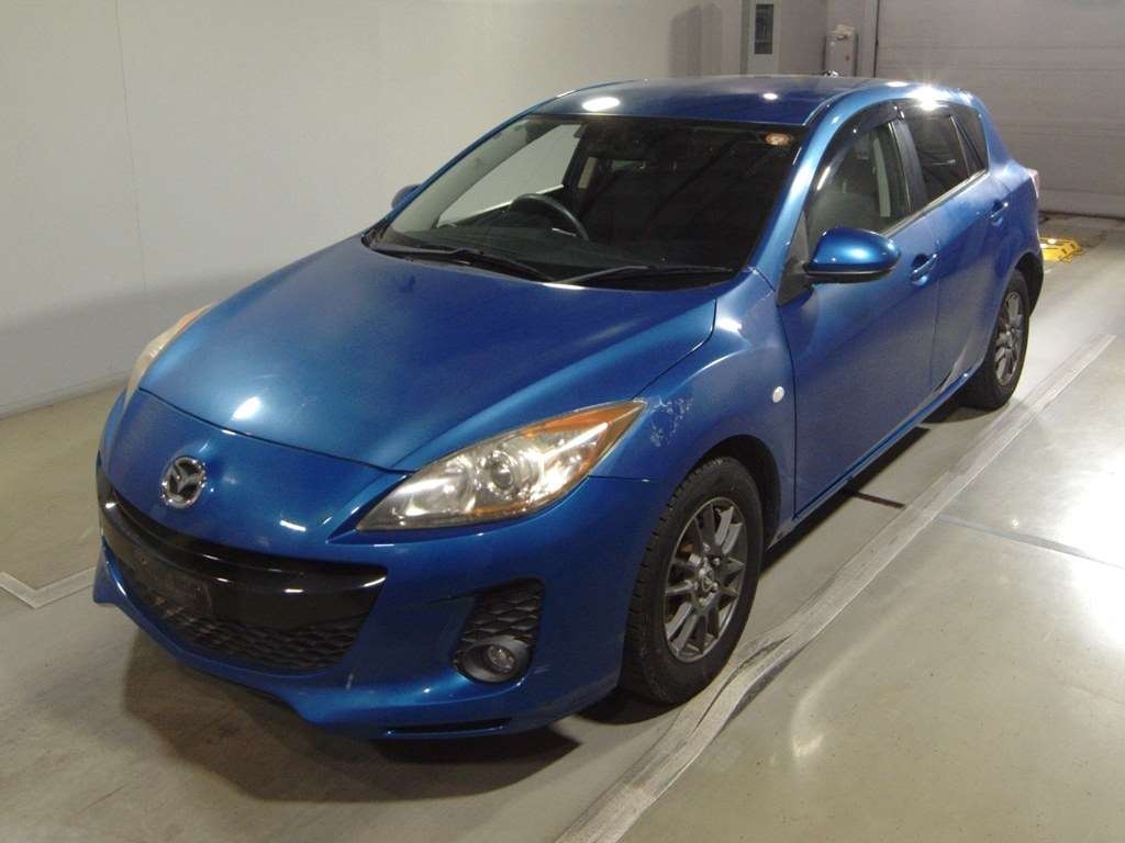 MAZDA AXELA