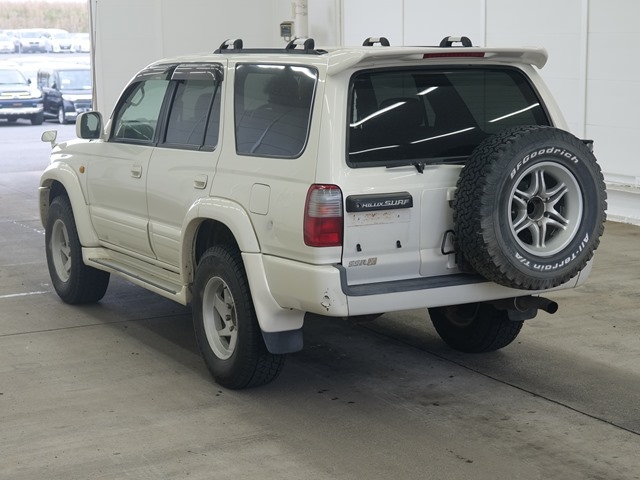 TOYOTA HILUX SURF