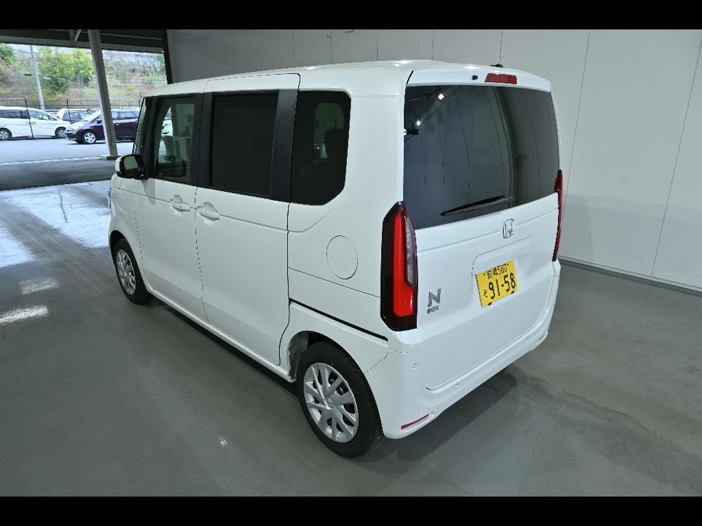 HONDA N-BOX
