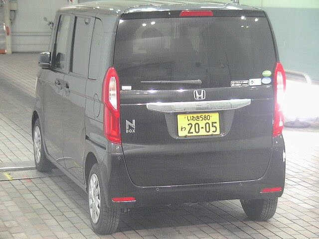 HONDA N-BOX