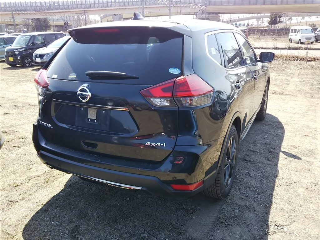 NISSAN X-TRAIL