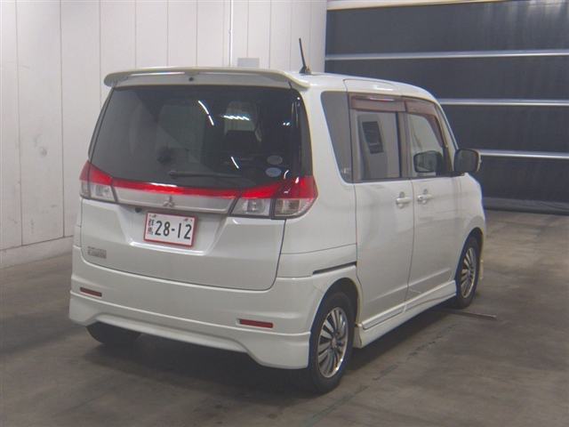 MITSUBISHI DELICA D:2