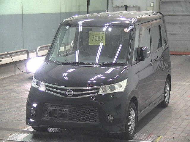 NISSAN ROOX