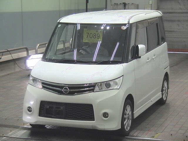 NISSAN ROOX