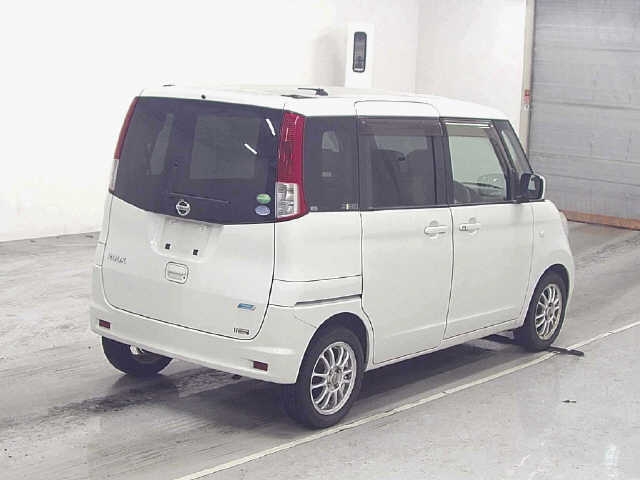 NISSAN ROOX