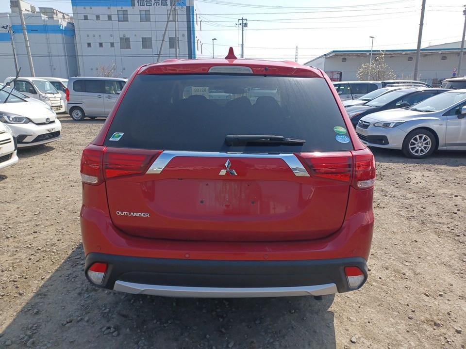 MITSUBISHI OUTLANDER