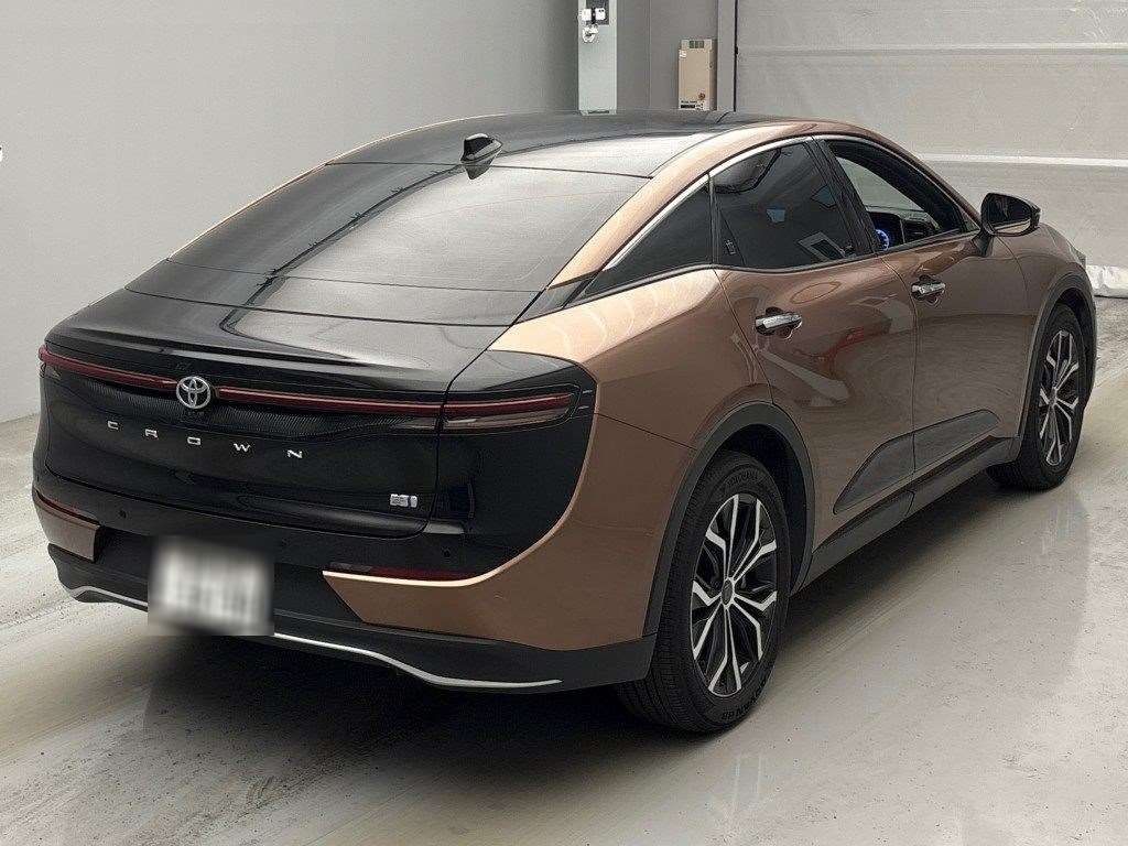 TOYOTA CROWN