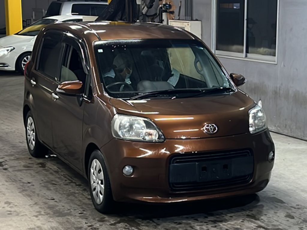 TOYOTA PORTE