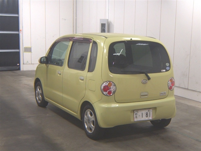 DAIHATSU MOVE LATTE