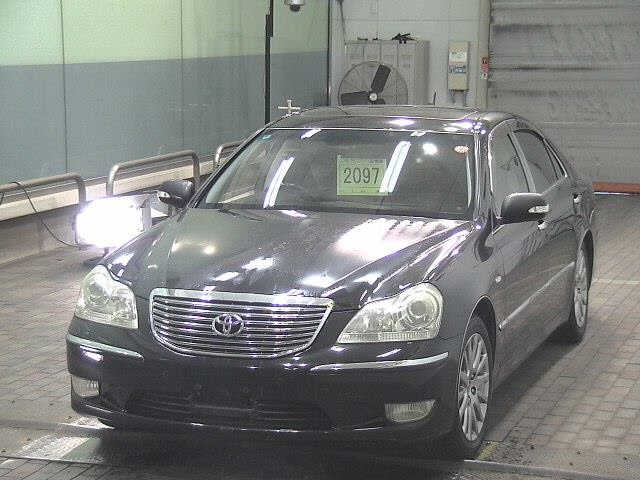 TOYOTA CROWN MAJESTA