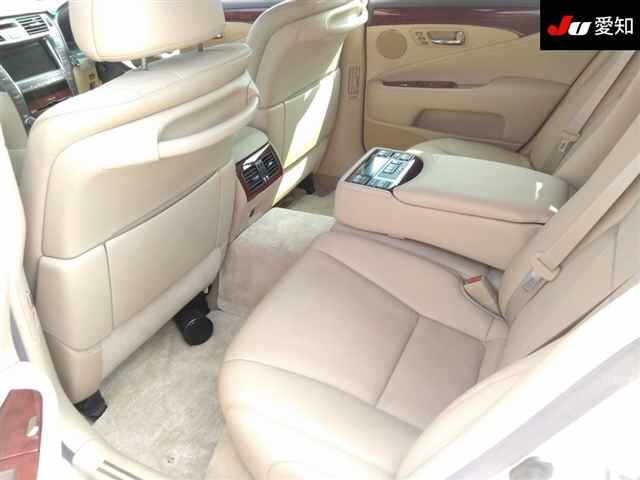 LEXUS LS460