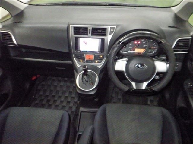 SUBARU TREZIA