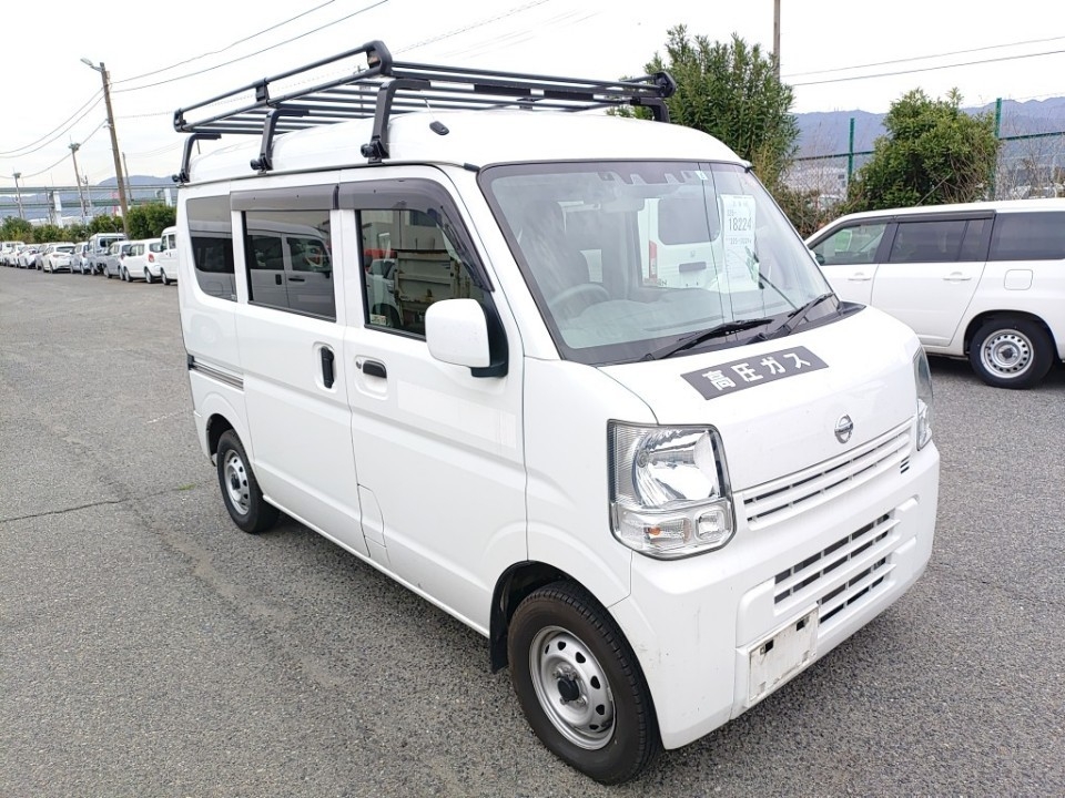 NISSAN NV100 CLIPPER