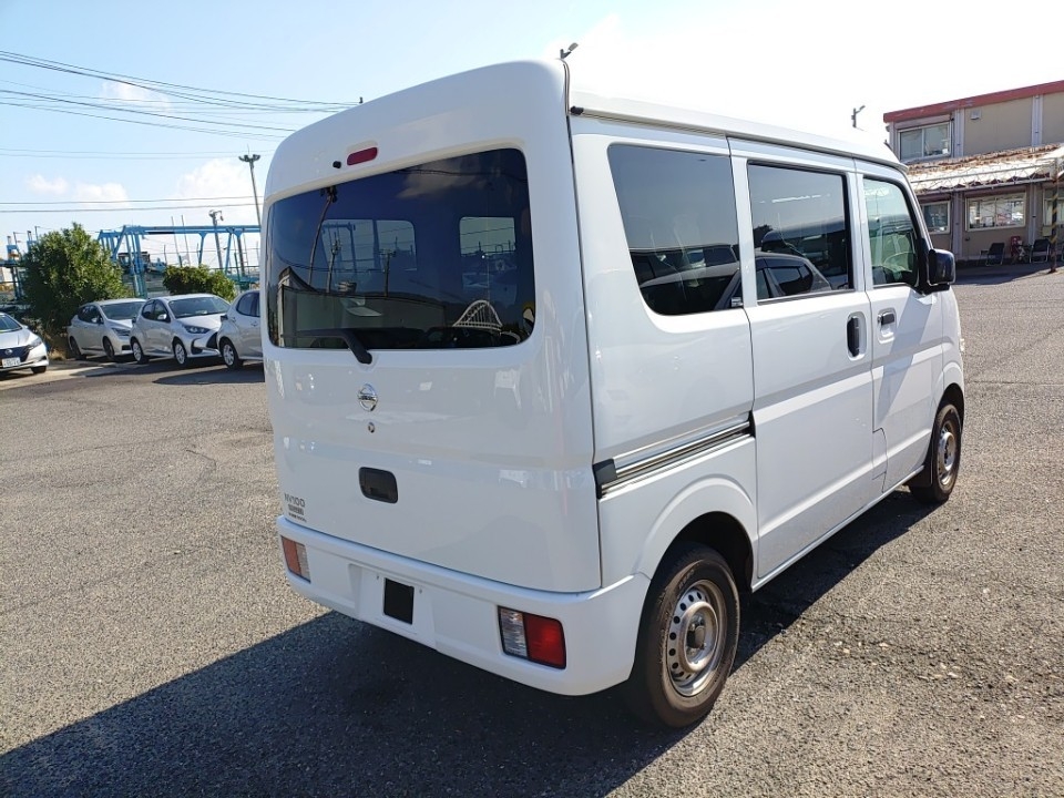 NISSAN NV100 CLIPPER