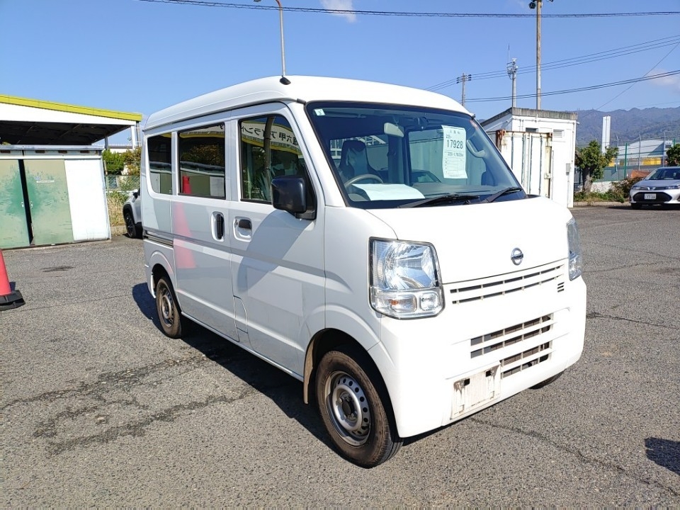 NISSAN NV100 CLIPPER