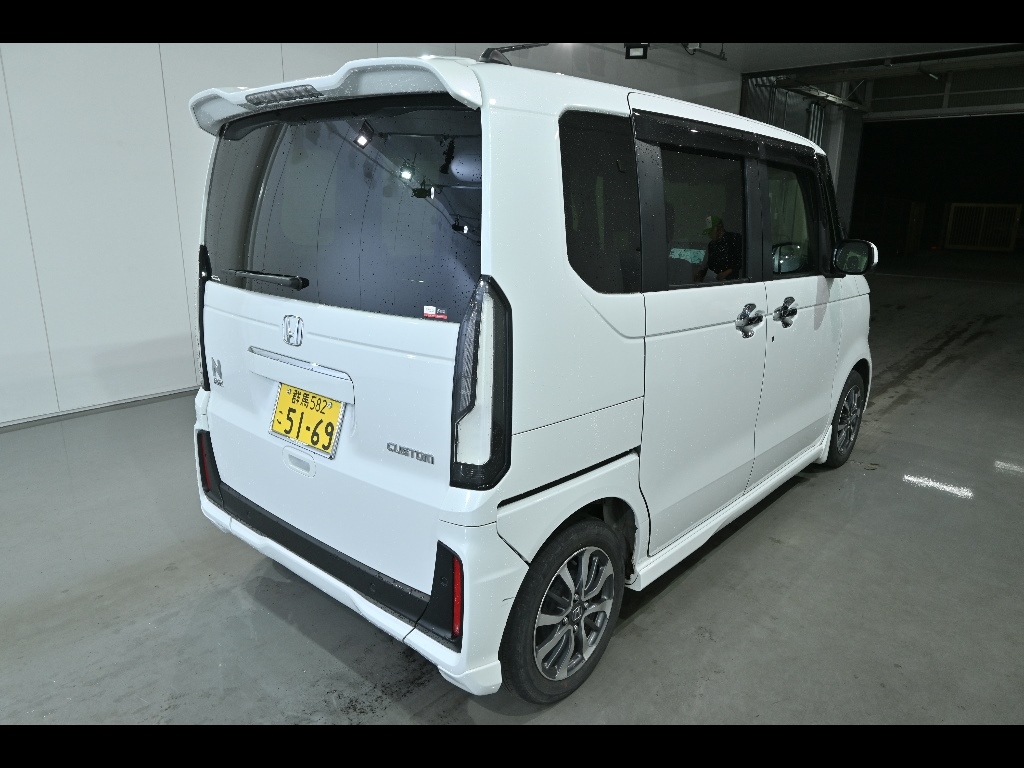 HONDA N-BOX