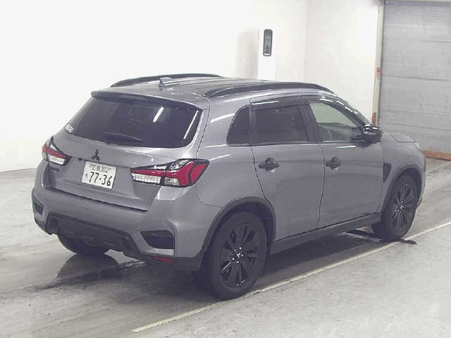MITSUBISHI RVR
