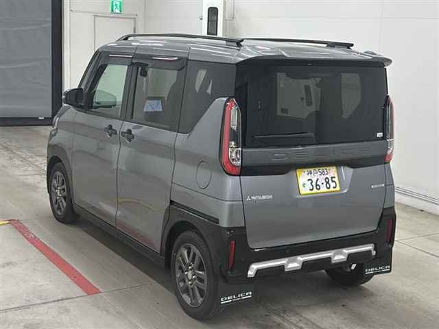 MITSUBISHI DELICA MINI