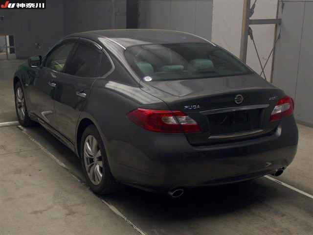NISSAN FUGA
