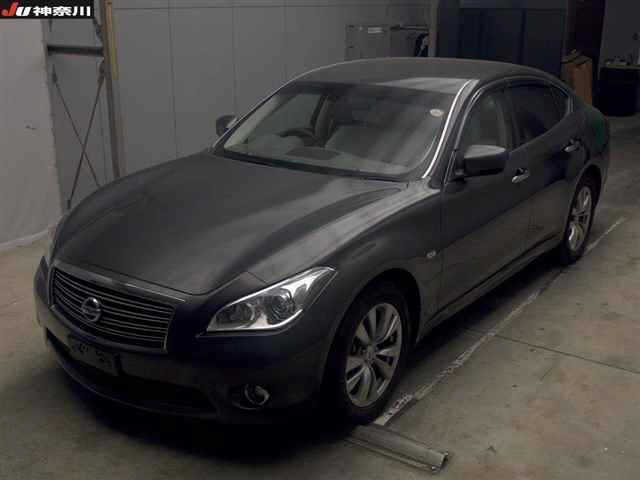 NISSAN FUGA