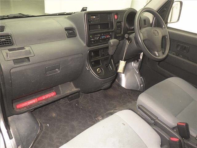 TOYOTA PIXIS VAN