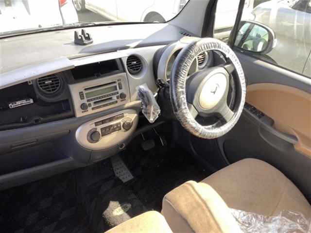 DAIHATSU MOVE LATTE