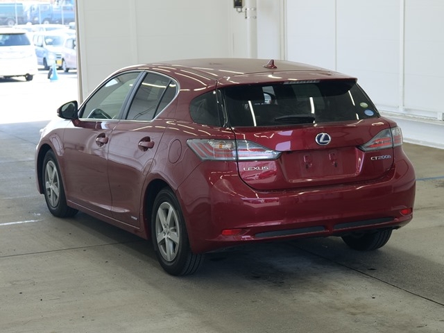 LEXUS CT200H