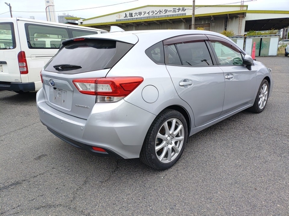 SUBARU IMPREZA