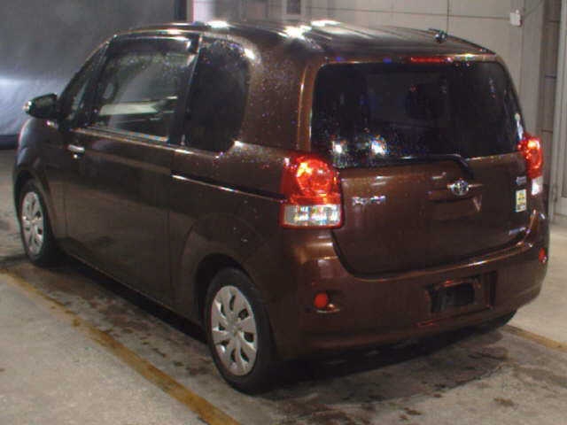 TOYOTA PORTE
