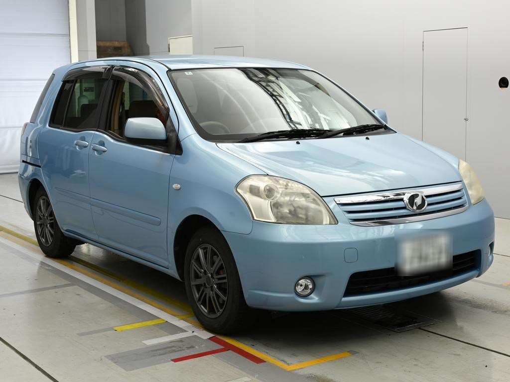 TOYOTA RAUM