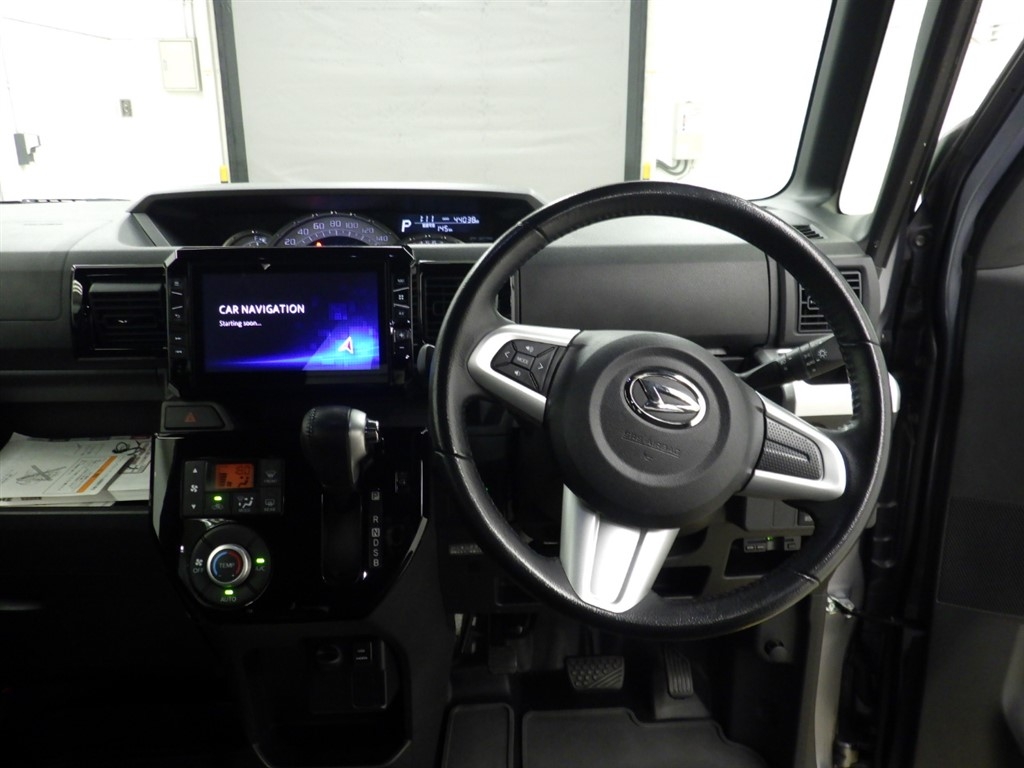 DAIHATSU WAKE
