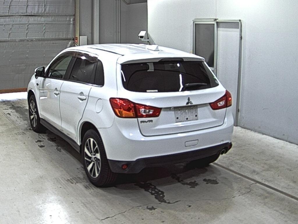 MITSUBISHI RVR
