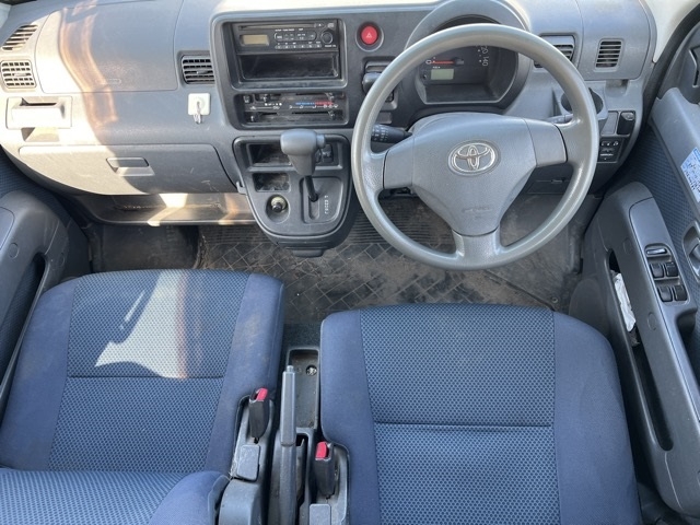 TOYOTA PIXIS VAN