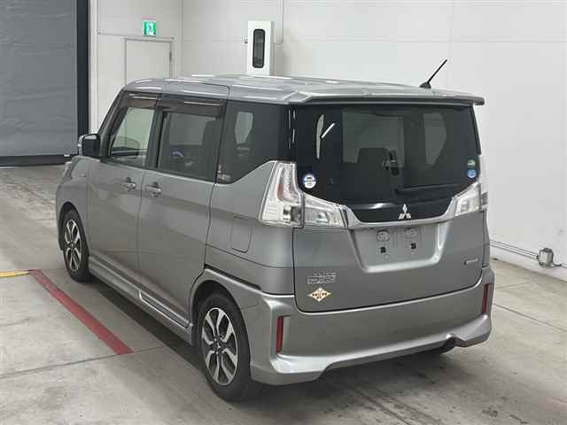 MITSUBISHI DELICA D:2