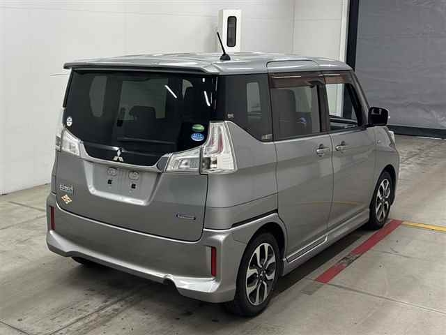 MITSUBISHI DELICA D:2