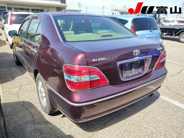 TOYOTA BREVIS