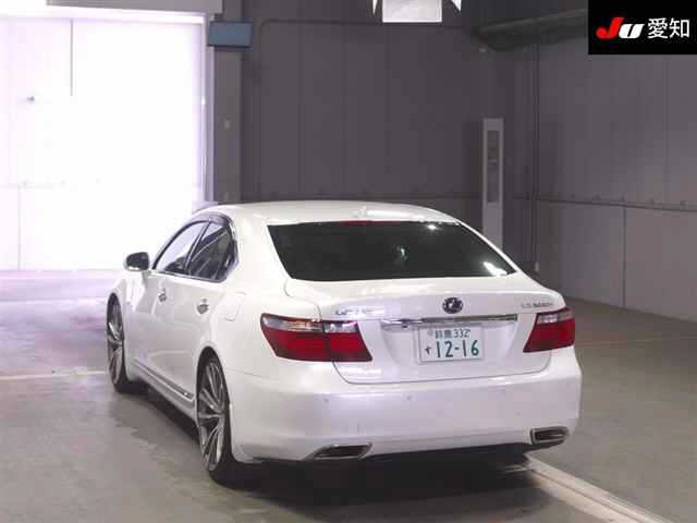 LEXUS LS600H