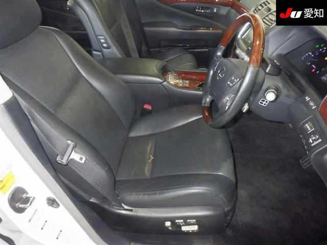 LEXUS LS600H