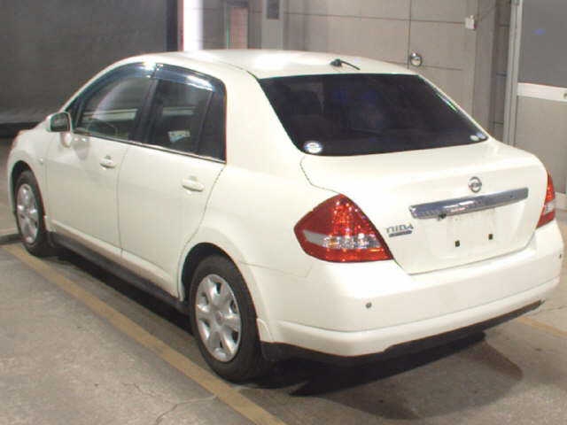 NISSAN TIIDA LATIO