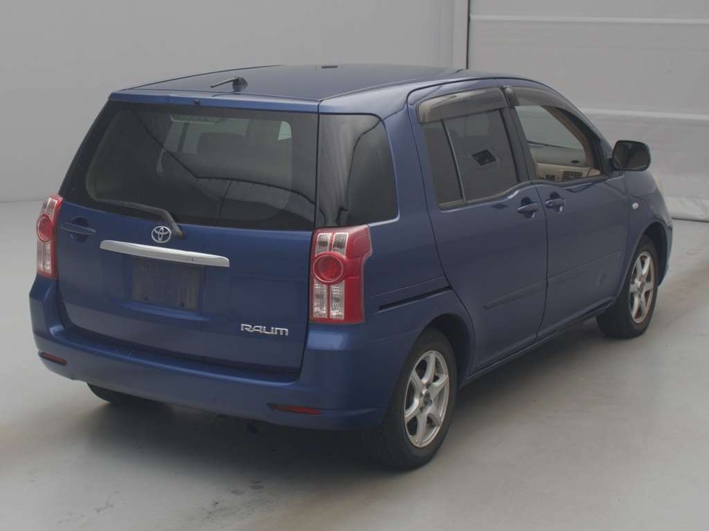 TOYOTA RAUM