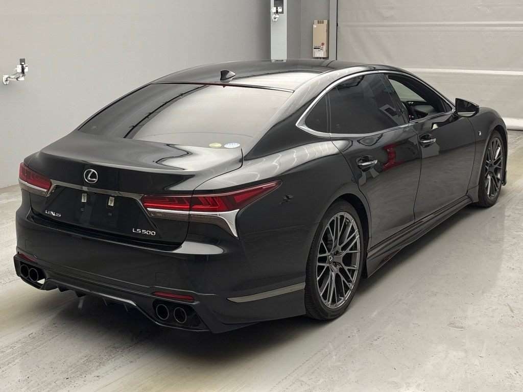 LEXUS LS500