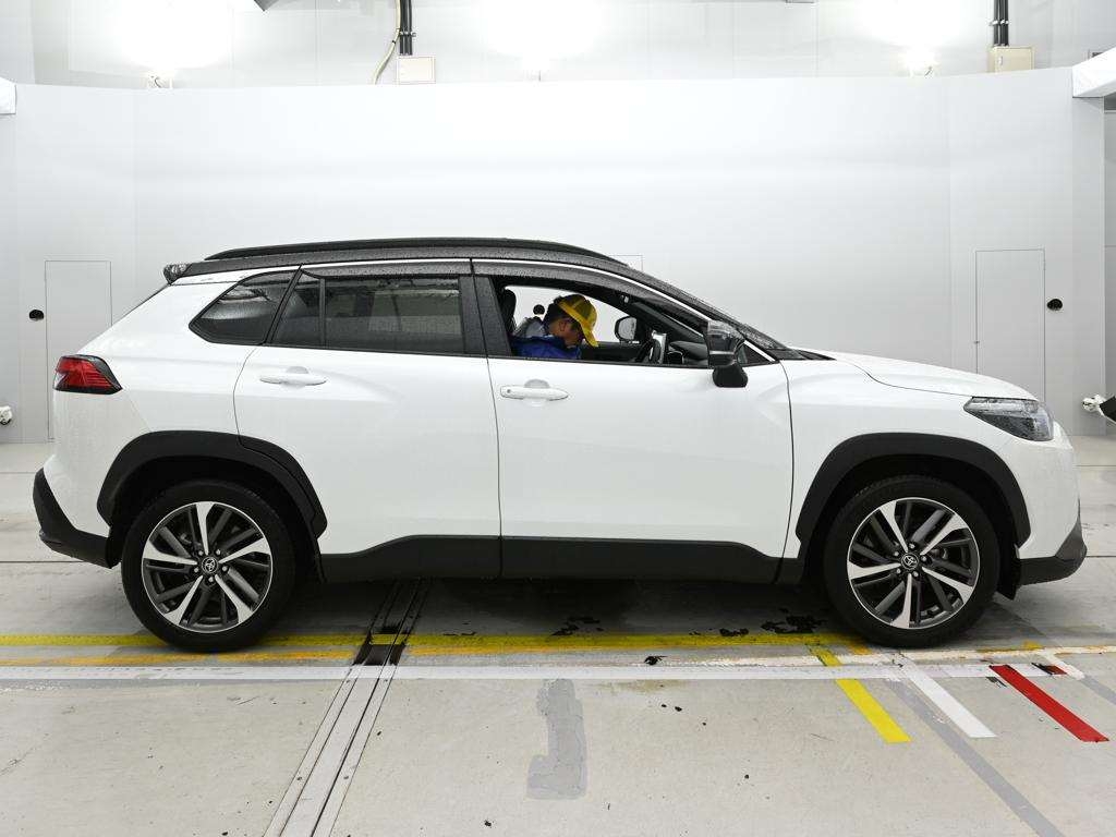 TOYOTA COROLLA CROSS