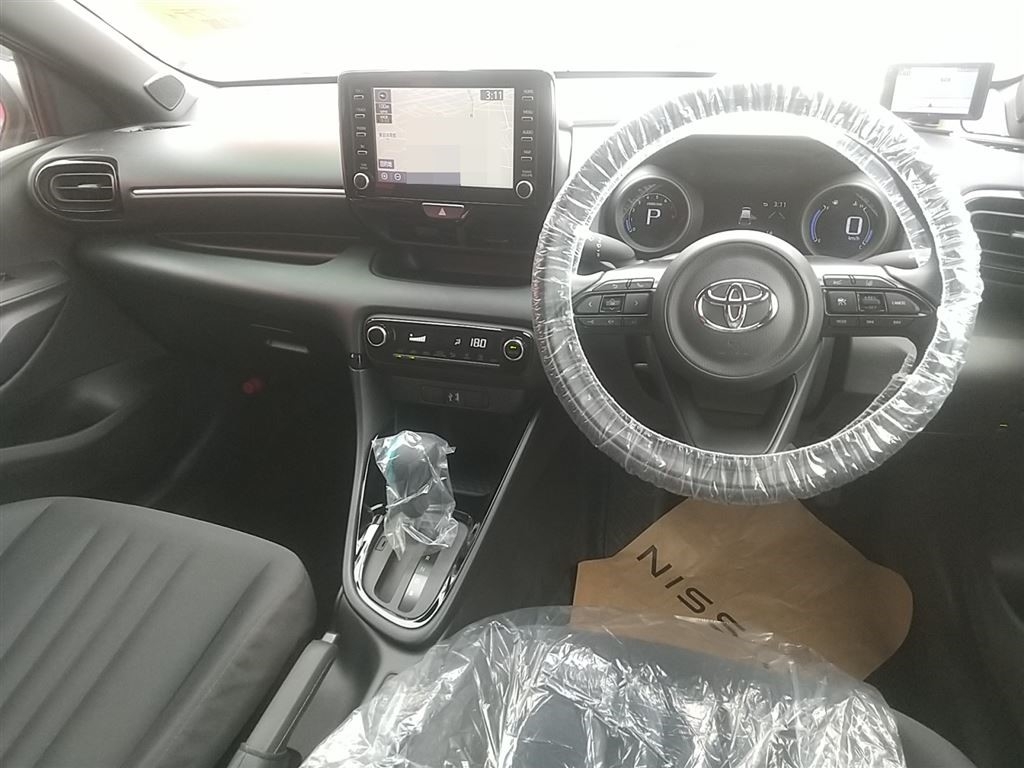 TOYOTA YARIS