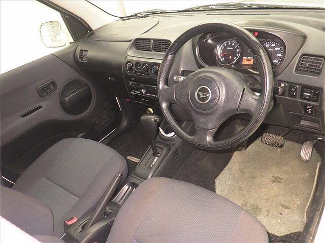 DAIHATSU TERIOS KID
